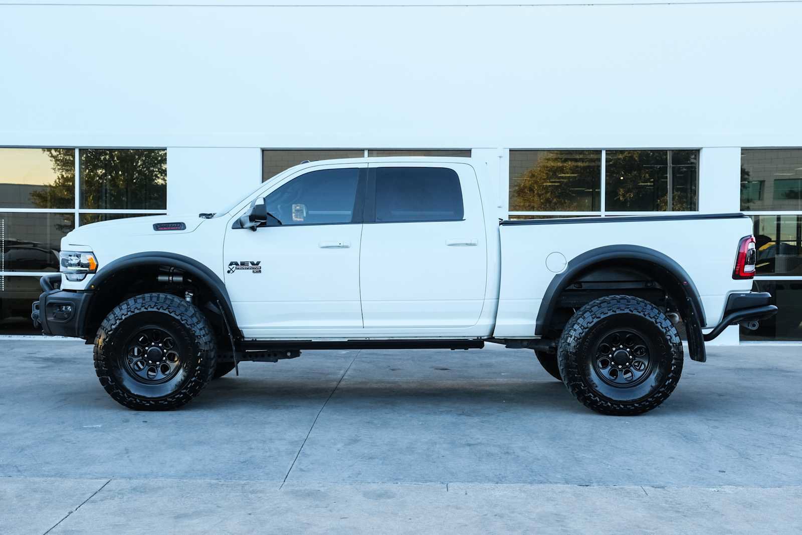 Used 2022 RAM 2500 Limited AWD/4WD image 21