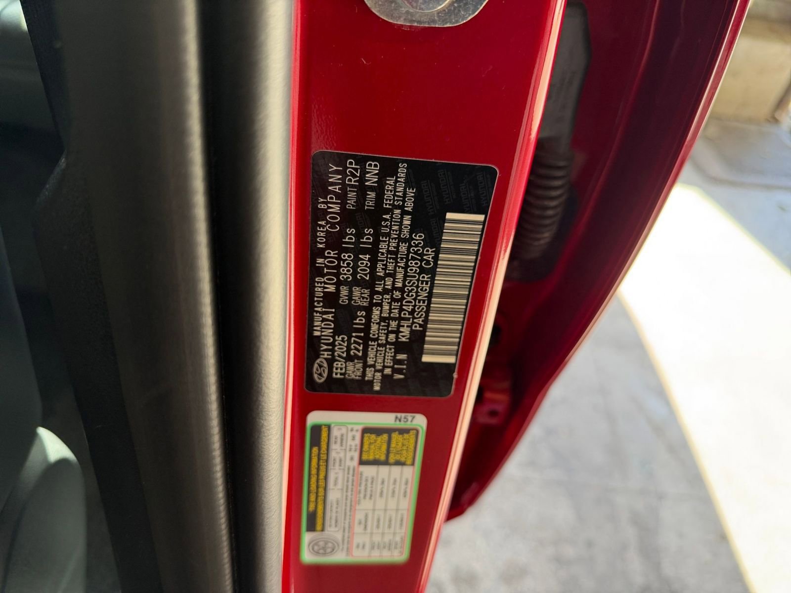 Used 2025 Hyundai Elantra Limited image 31