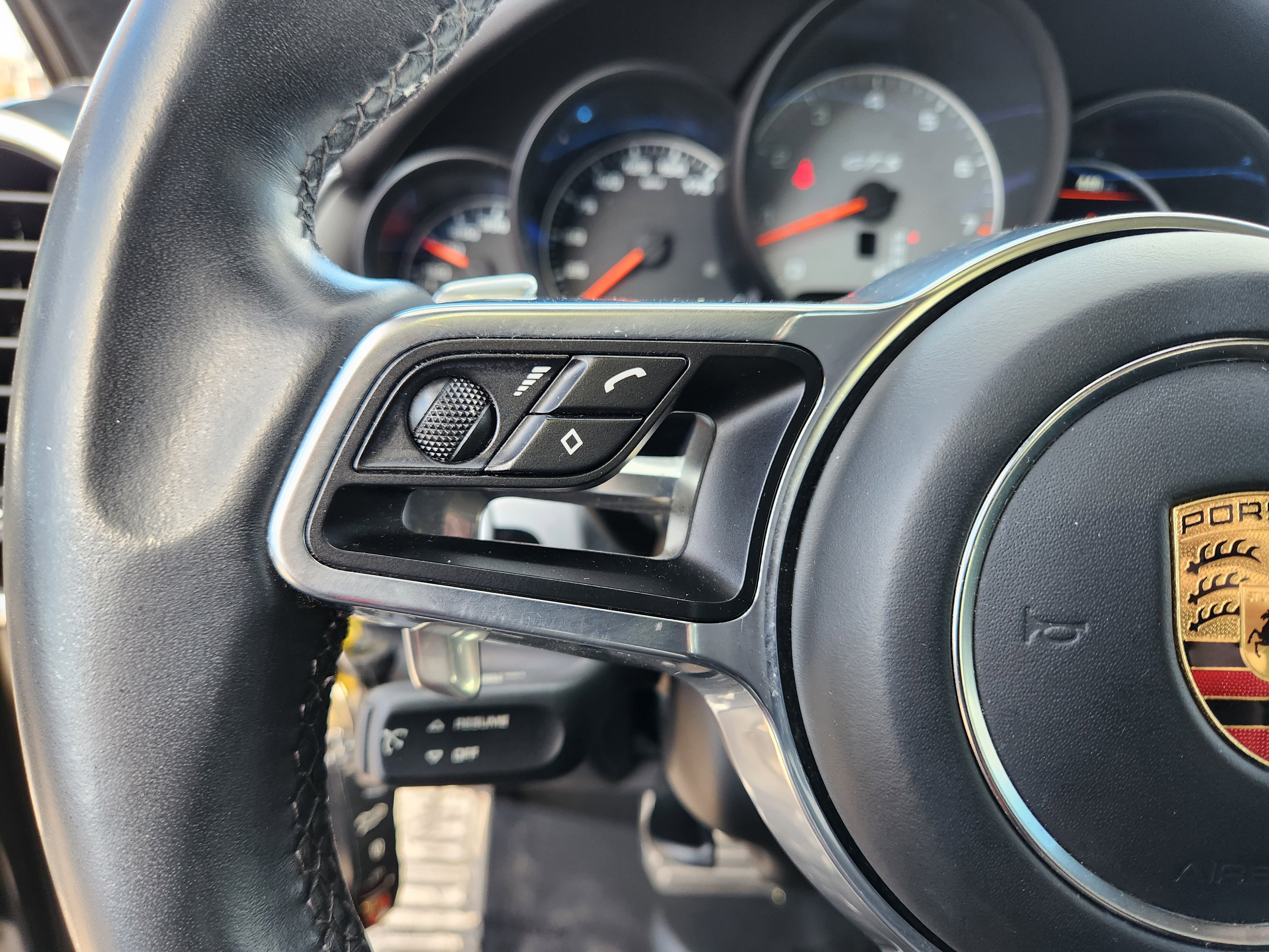 Used 2016 Porsche Cayenne GTS image 26