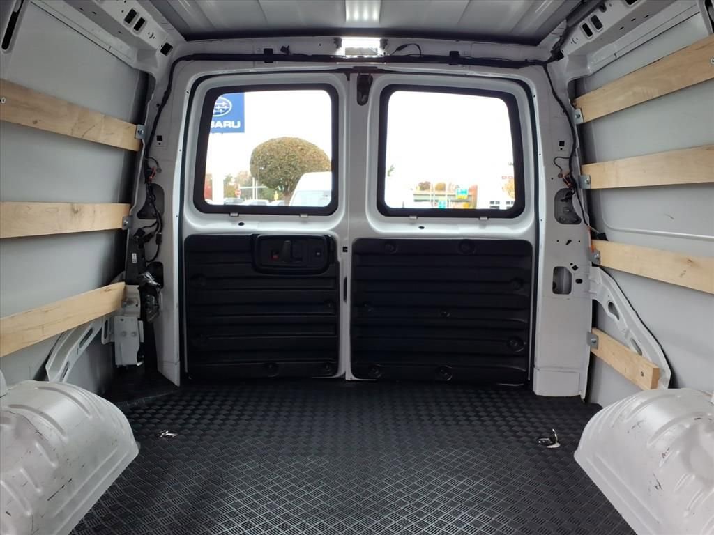 Used 2024 Chevrolet Express 2500 w/ Driver Convenience Package image 12