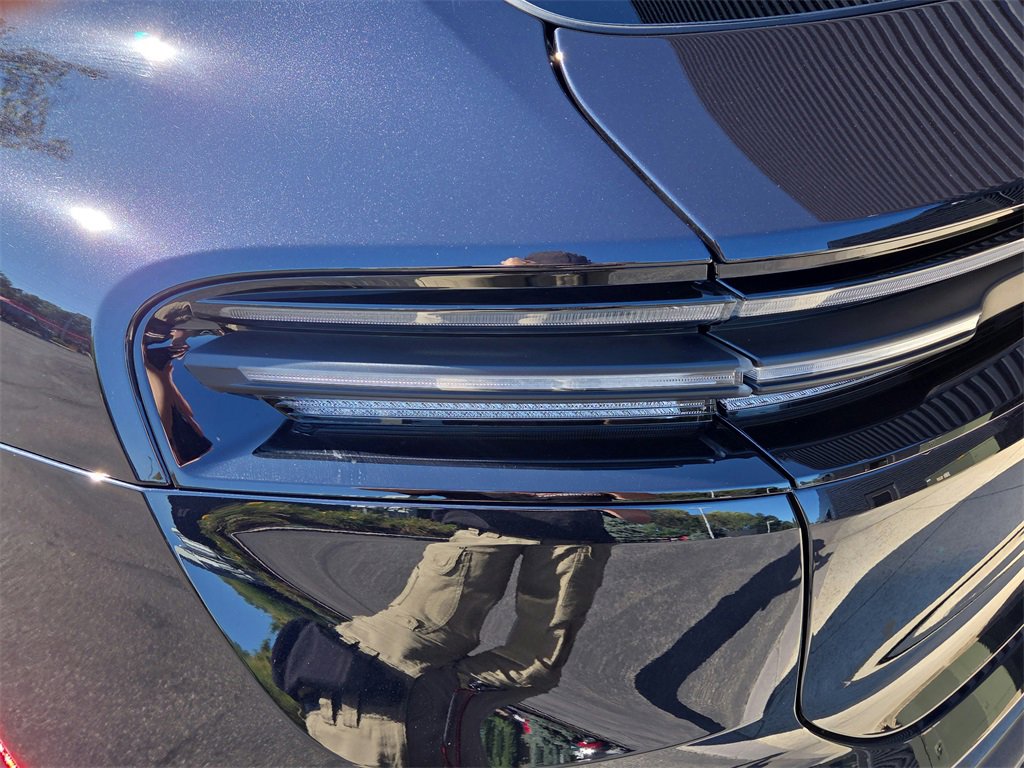 New 2025 Porsche Macan 4S Electric image 27