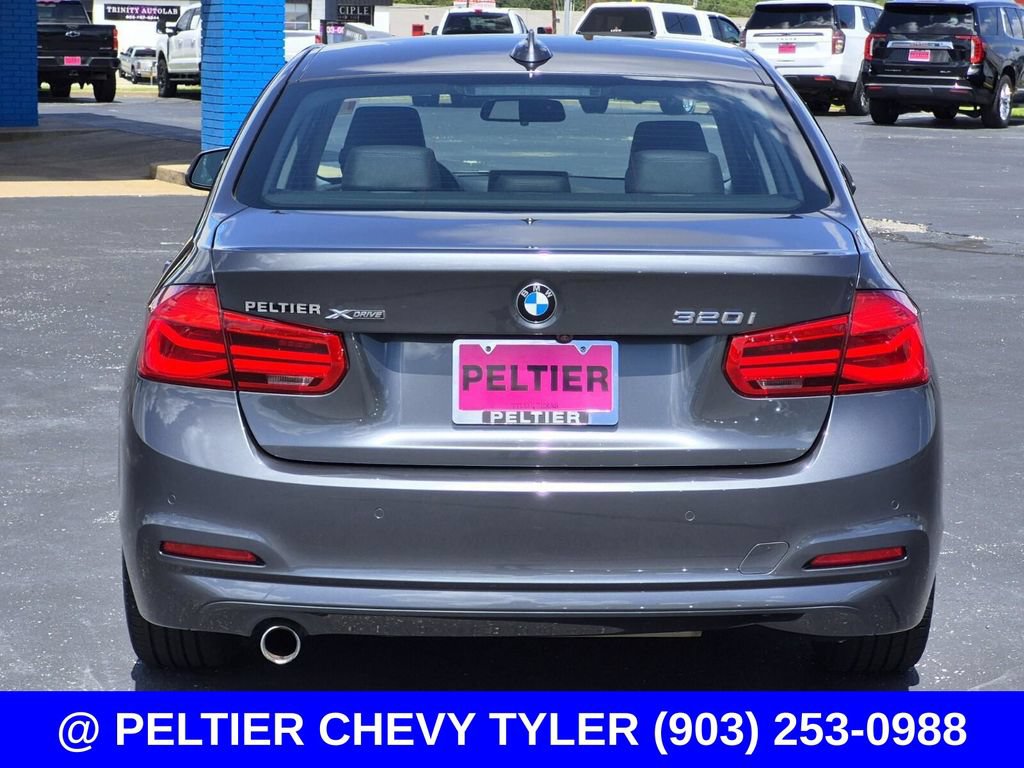 Used 2018 BMW 320i xDrive Sedan AWD/4WD image 5