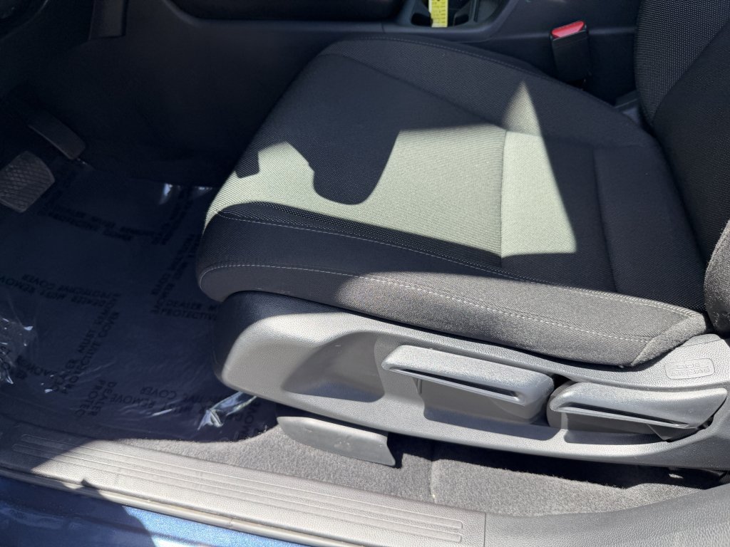Used 2025 Honda CR-V LX image 31