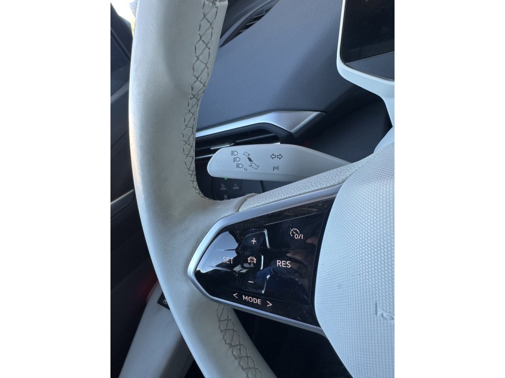 Used 2021 Volkswagen ID.4 1st Edition image 21