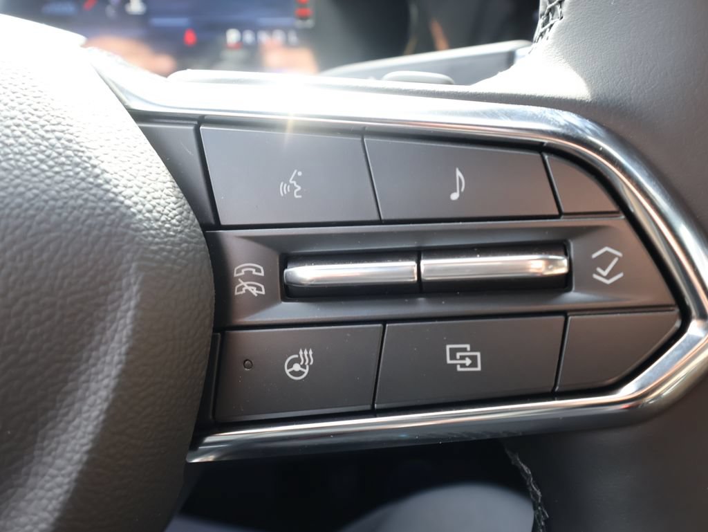 New 2026 Chevrolet Equinox ACTIV w/ Safety and Technology Package AWD/4WD image 18