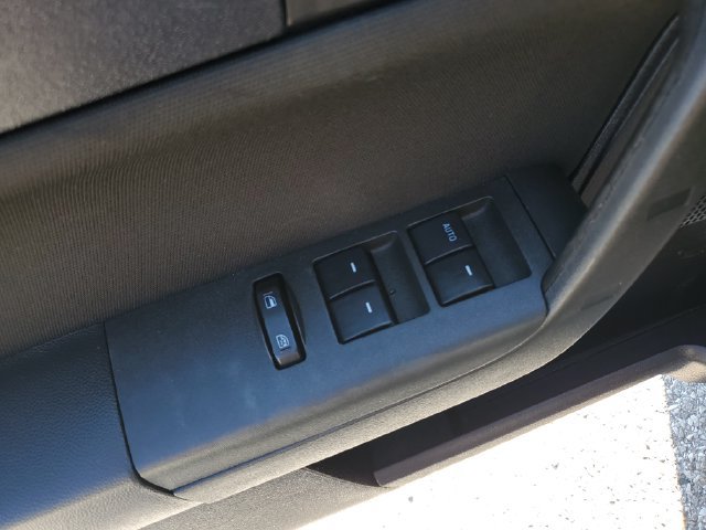 Used 2008 Ford Focus SES FWD image 21