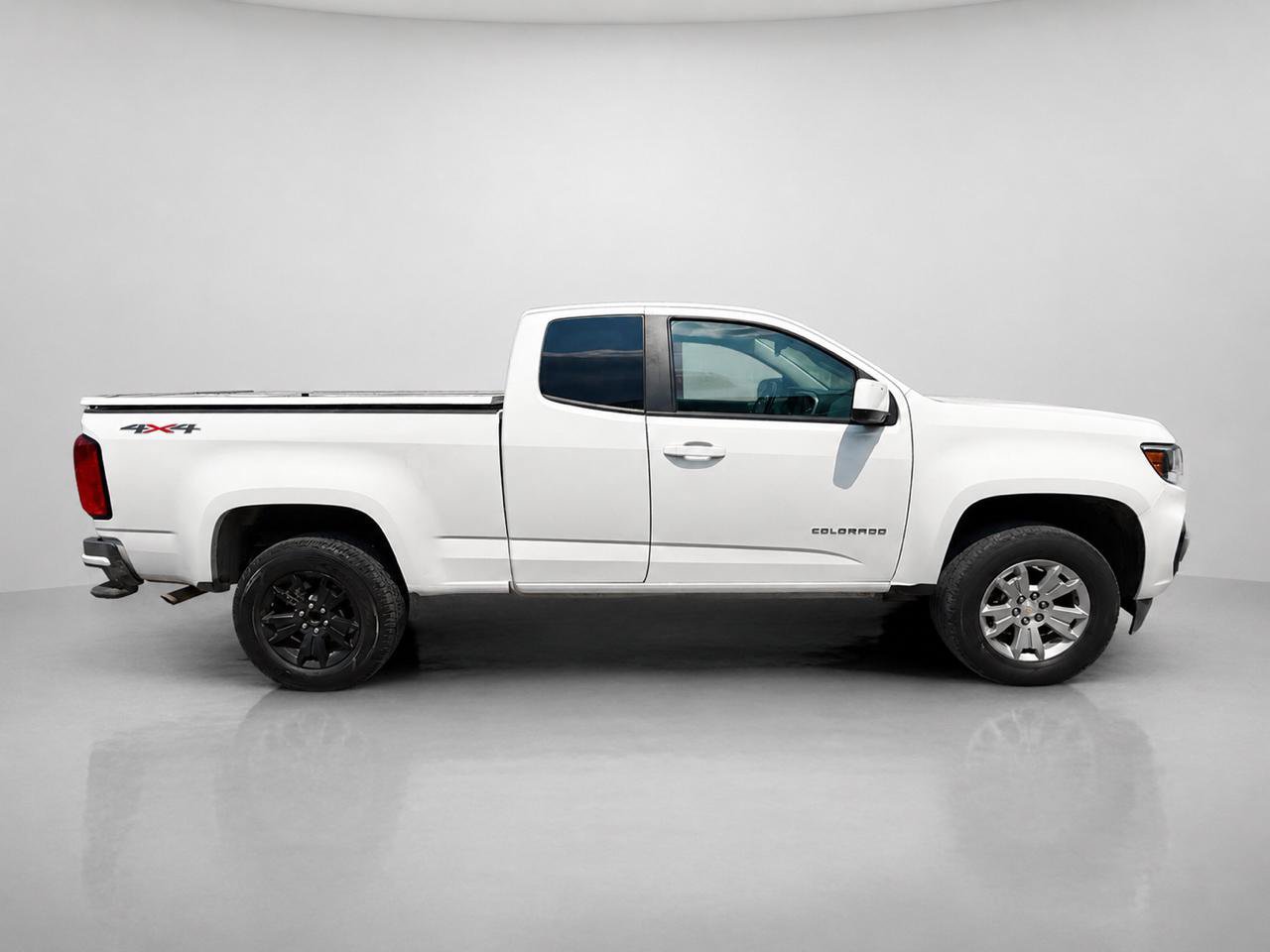 Used 2022 Chevrolet Colorado LT w/ Fleet Safety Package AWD/4WD image 6