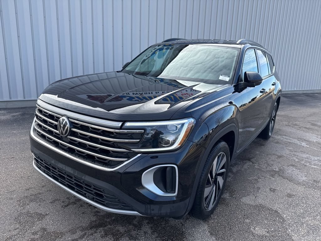 Used 2025 Volkswagen Atlas SE AWD/4WD image 10