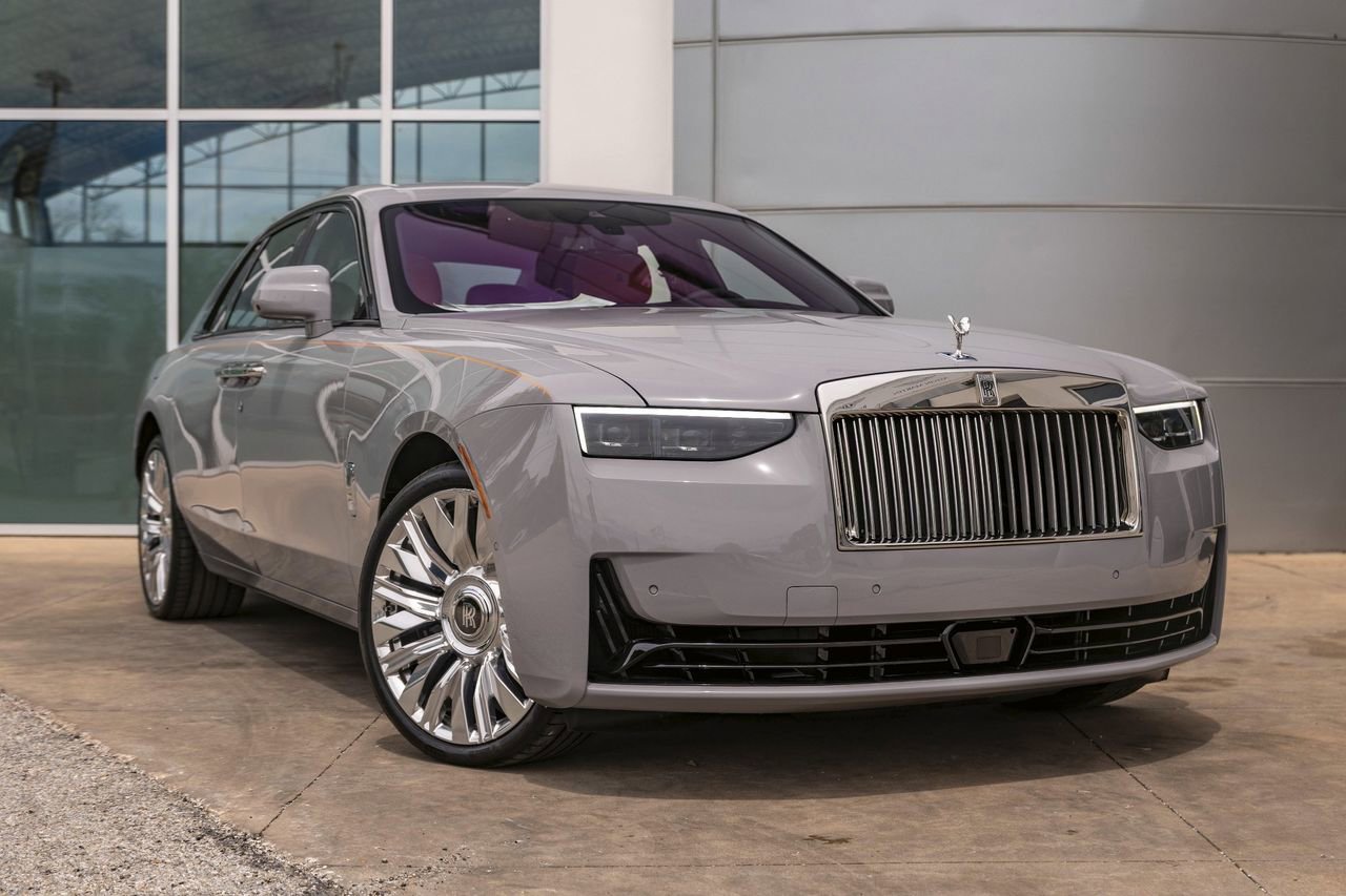 New 2026 Rolls-Royce Ghost image 4