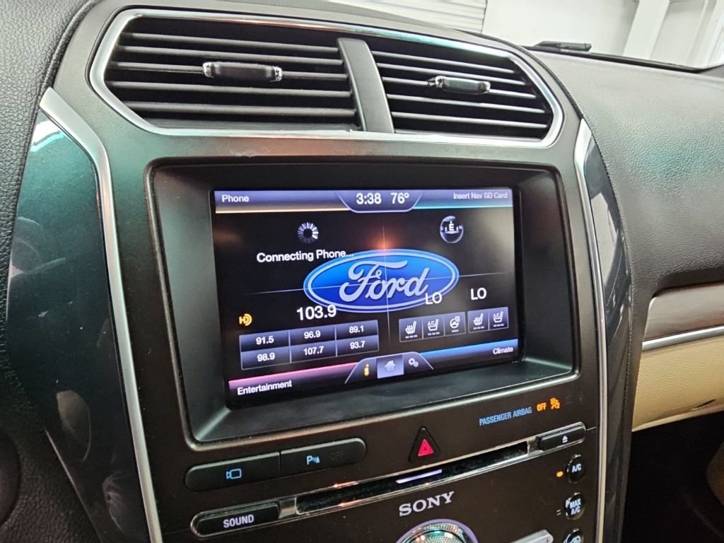Used 2016 Ford Explorer Limited FWD image 14