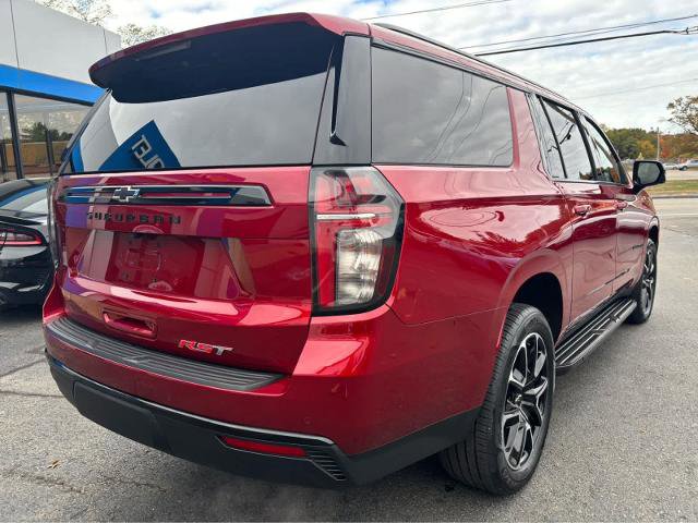 Used 2023 Chevrolet Suburban RST w/ Luxury Package image 10