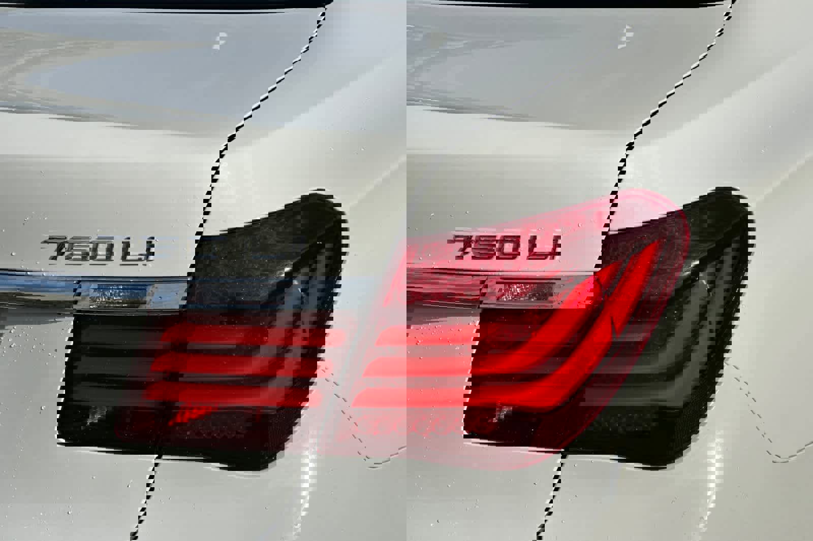 Used 2013 BMW 750Li image 32