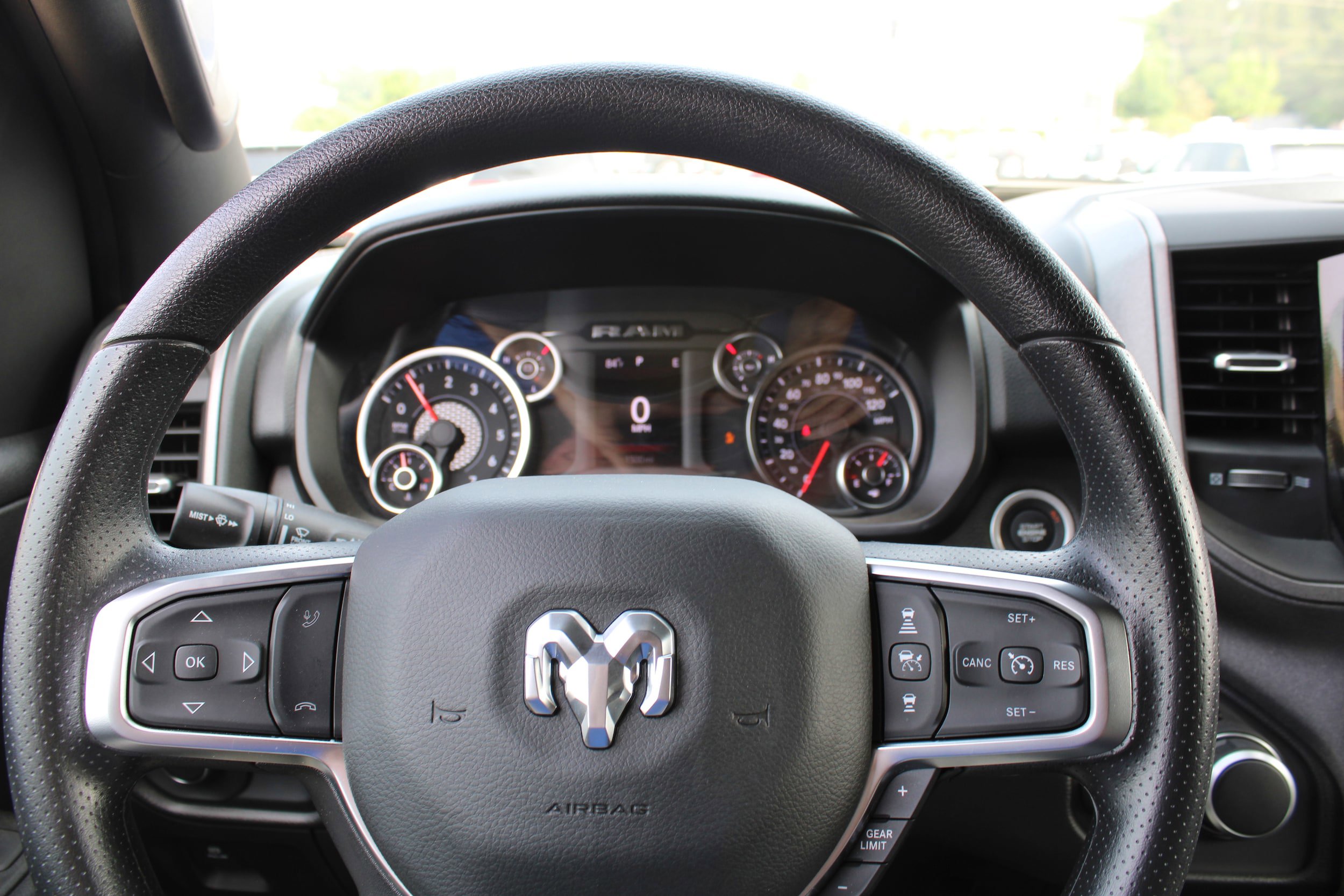 Certified 2025 RAM 1500 Tradesman AWD/4WD image 34