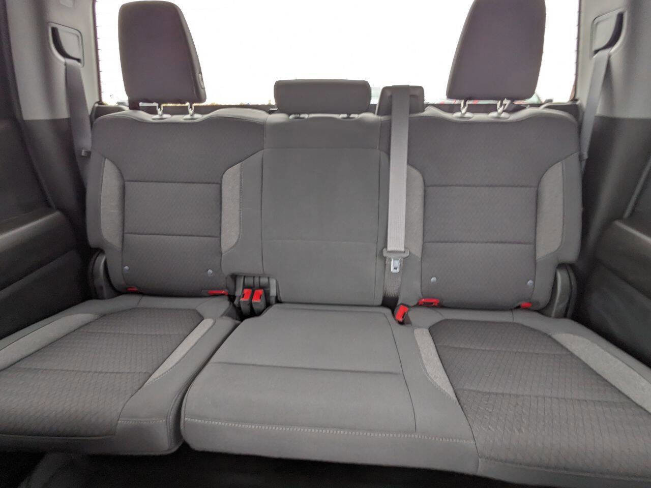 Used 2022 Chevrolet Silverado 1500 LT w/ Bed Protection Package image 21