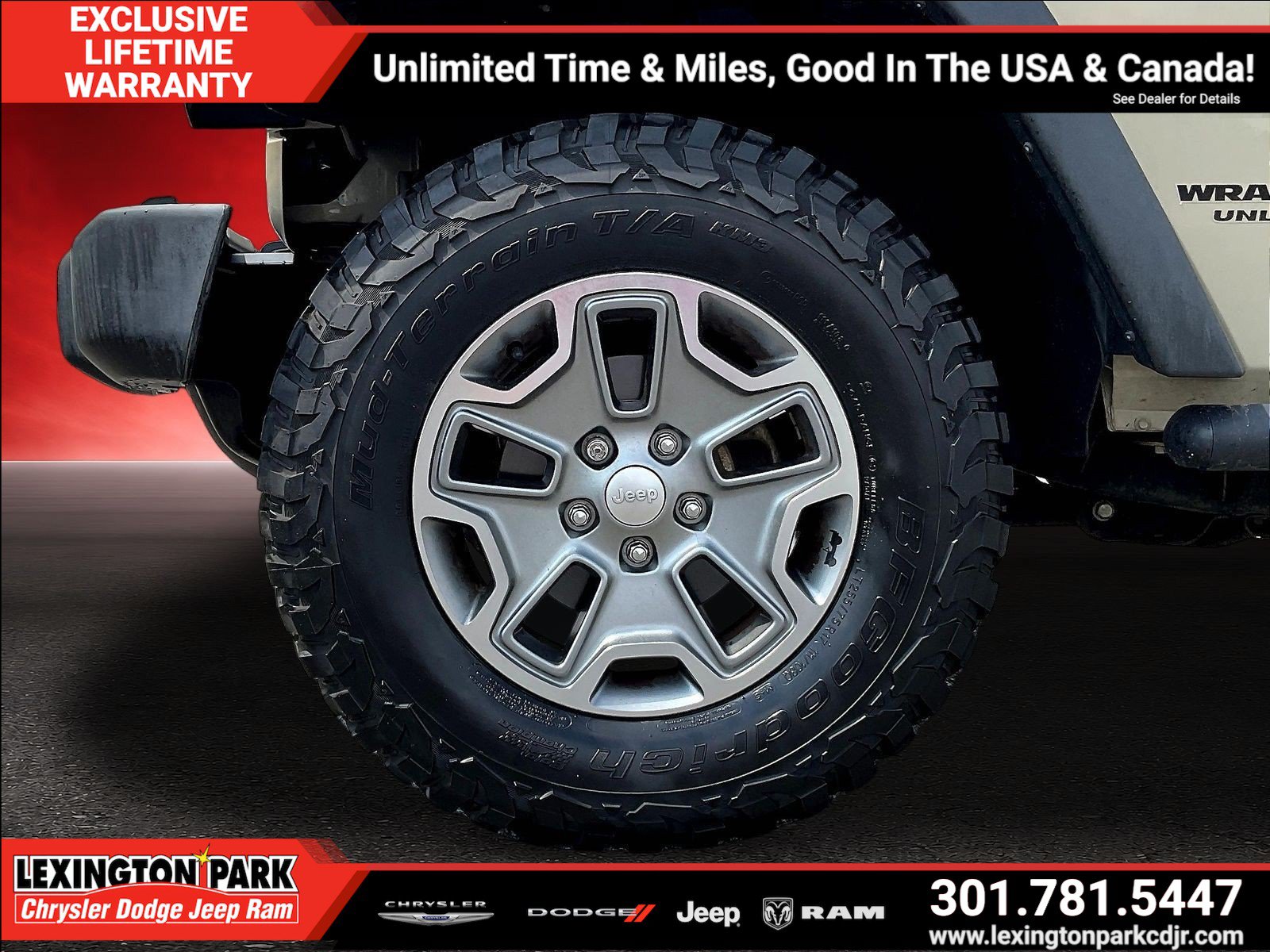 Used 2017 Jeep Wrangler Unlimited Rubicon w/ Dual Top Group AWD/4WD image 32