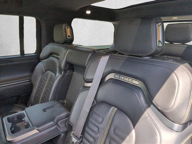 Used 2023 Rivian R1S Adventure AWD/4WD image 18