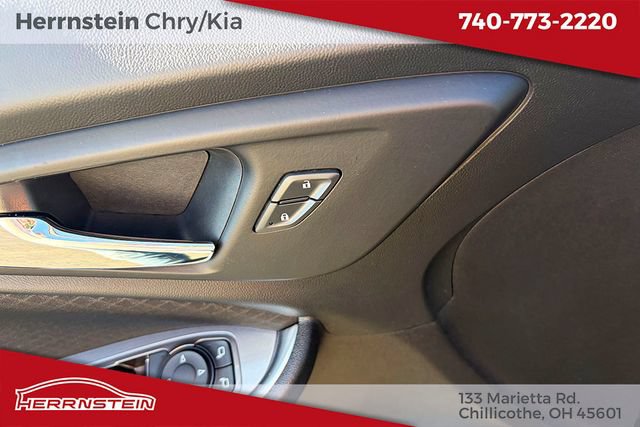 Used 2021 Chevrolet Malibu LT FWD image 15