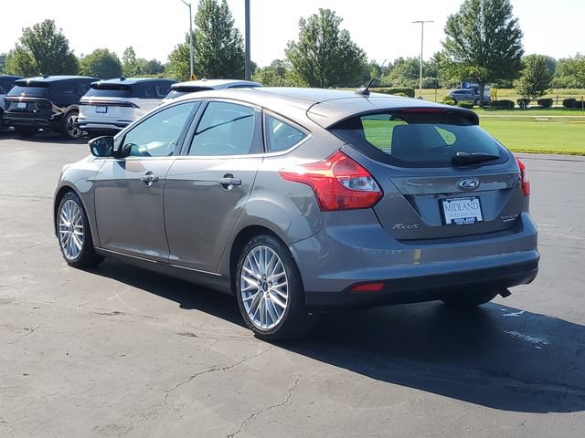 Used 2014 Ford Focus Titanium w/ Luxury Package FWD image 4