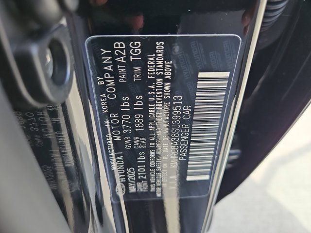 New 2025 Hyundai Venue SEL FWD image 28
