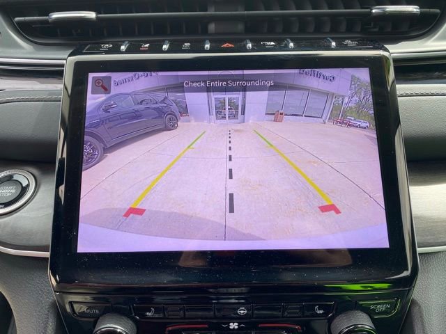 Used 2023 Jeep Grand Cherokee Limited w/ Trailer Tow Prep Group (B) AWD/4WD image 24