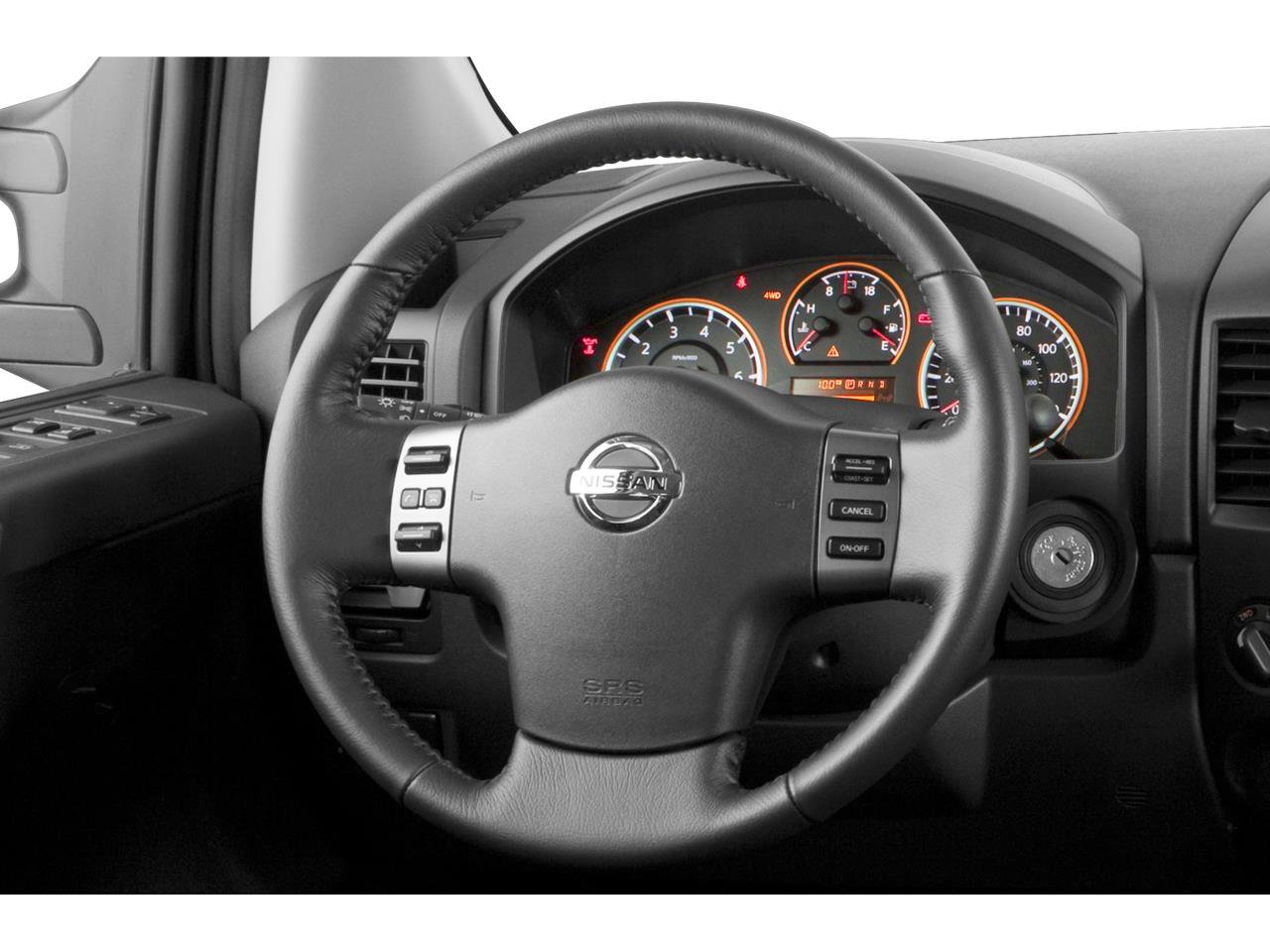 Used 2015 Nissan Titan SL w/ SL Moonroof Package AWD/4WD image 4