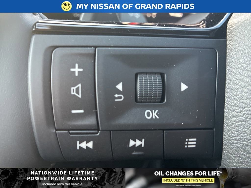 New 2026 Nissan Pathfinder Platinum image 16