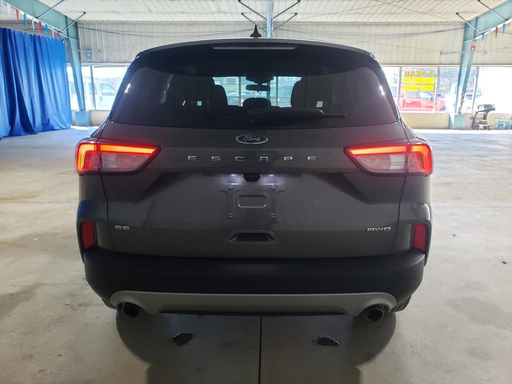 Used 2022 Ford Escape SE w/ Cold Weather Package AWD/4WD image 4