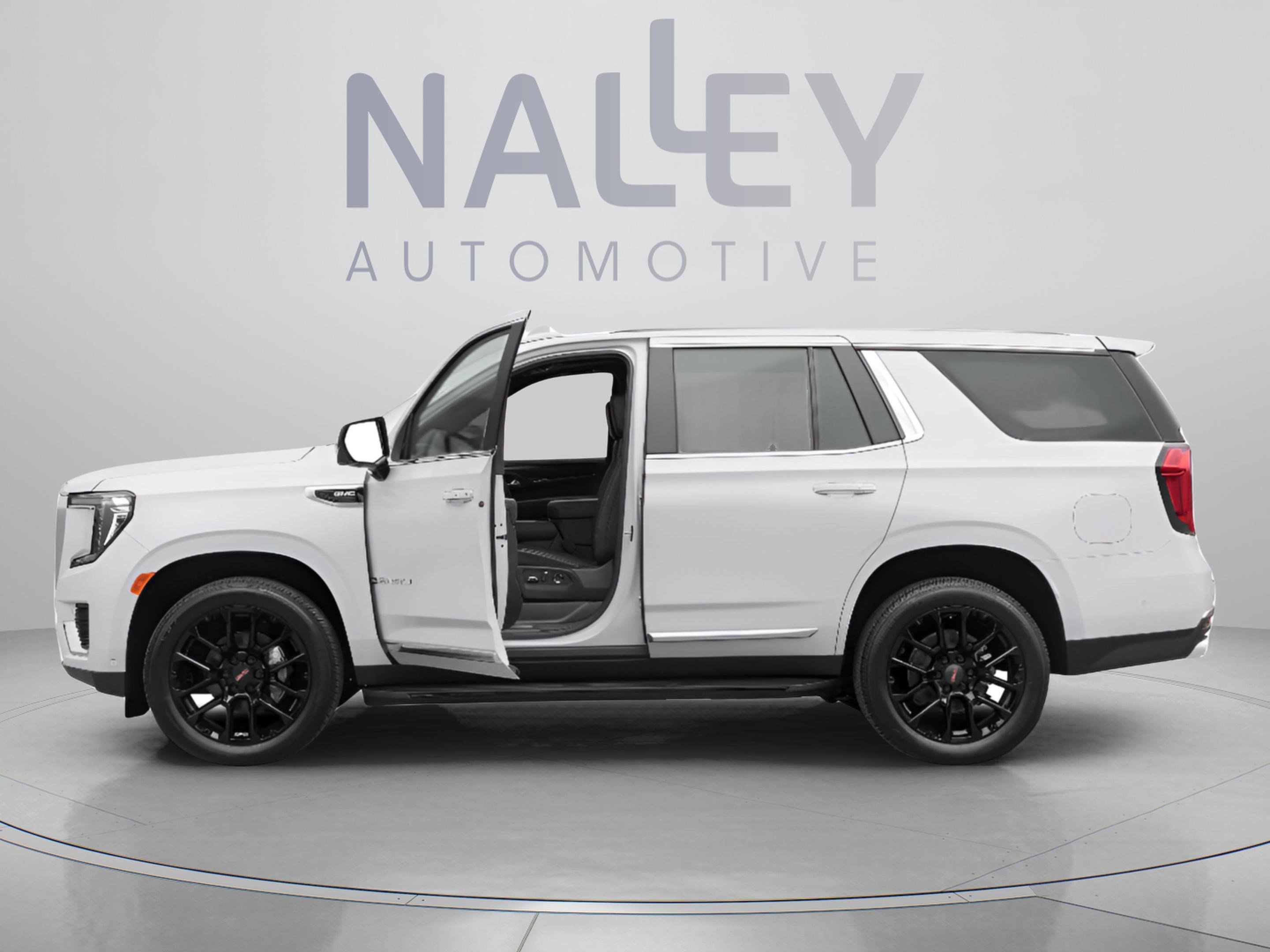 Used 2024 GMC Yukon Denali Ultimate AWD/4WD image 2