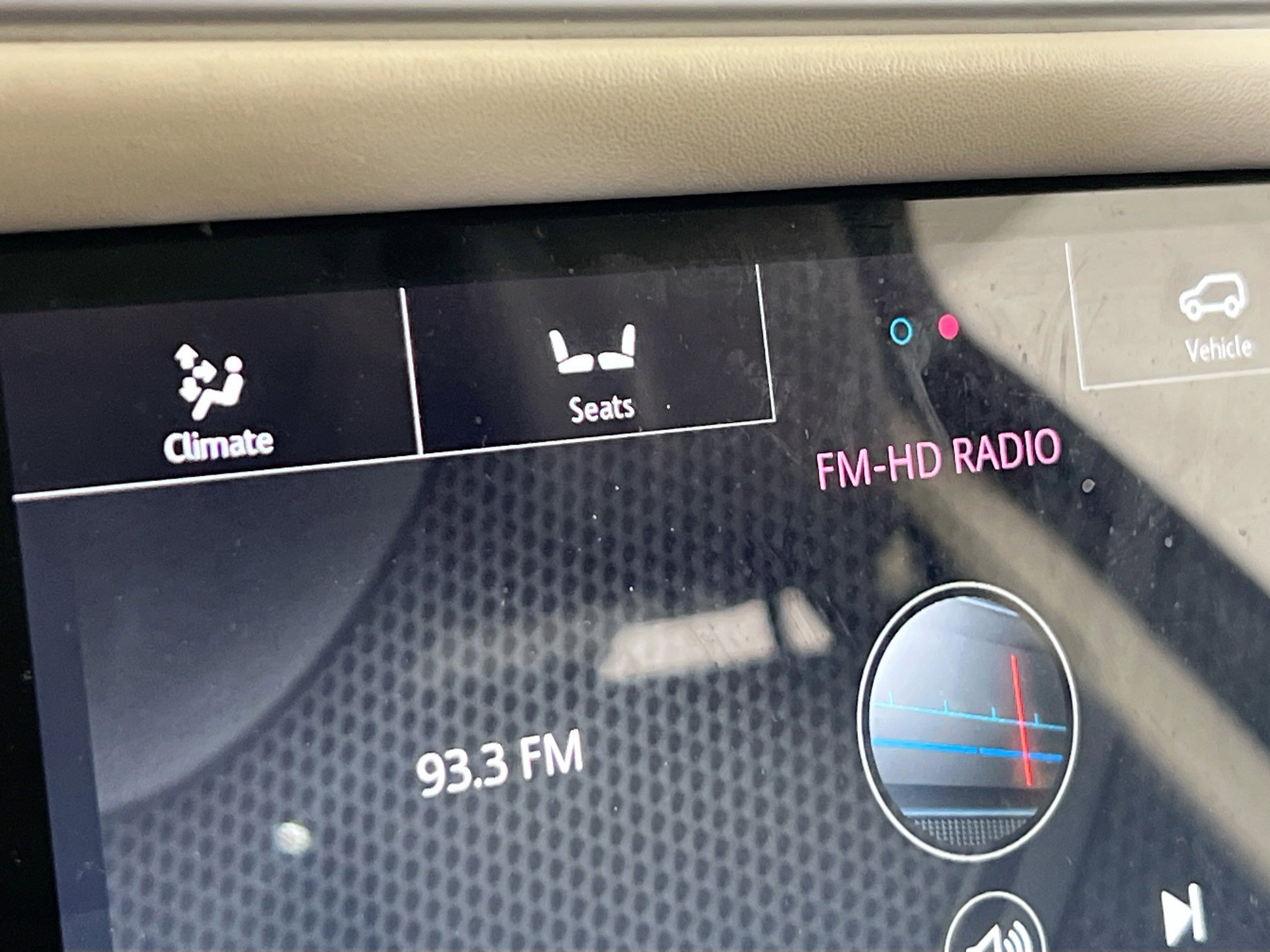 Used 2020 Land Rover Range Rover HSE image 19