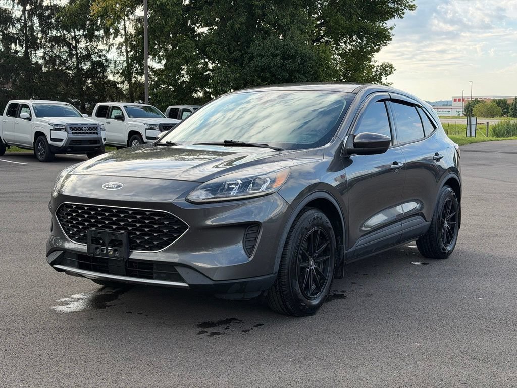 Used 2020 Ford Escape SE FWD image 2