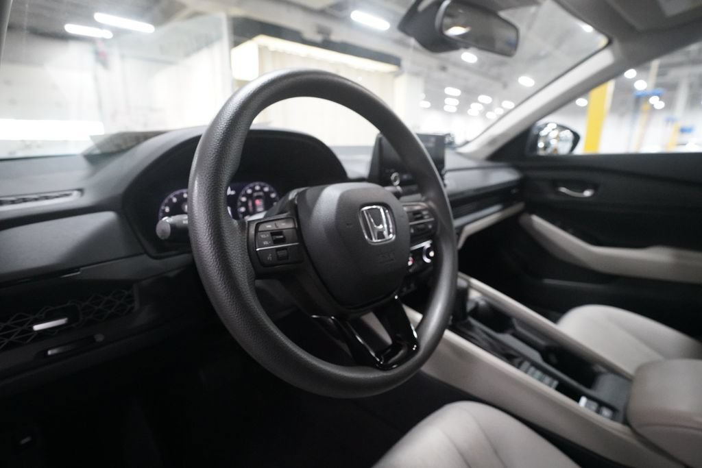 Certified 2023 Honda Accord EX image 8