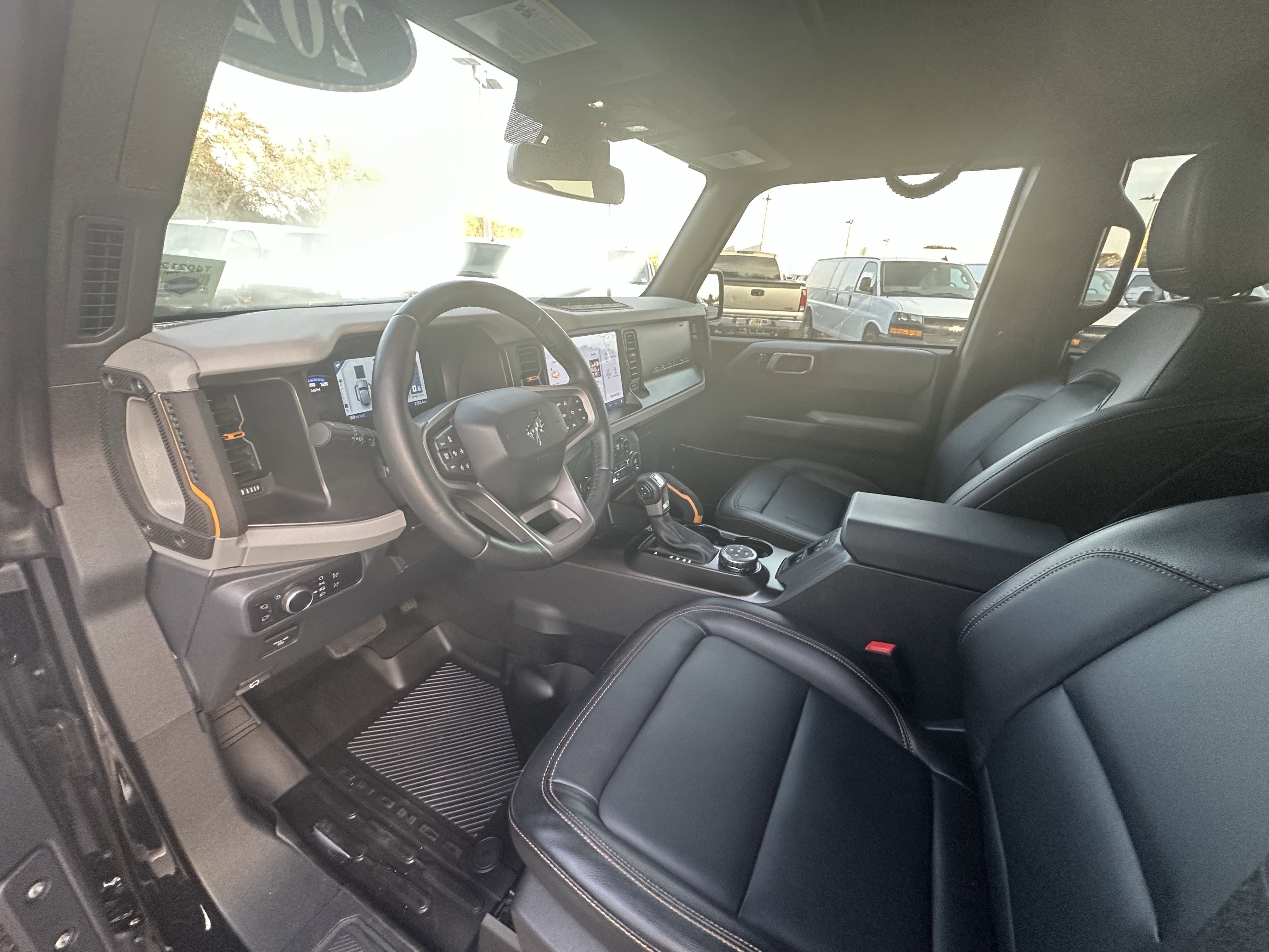 Used 2023 Ford Bronco Badlands image 30