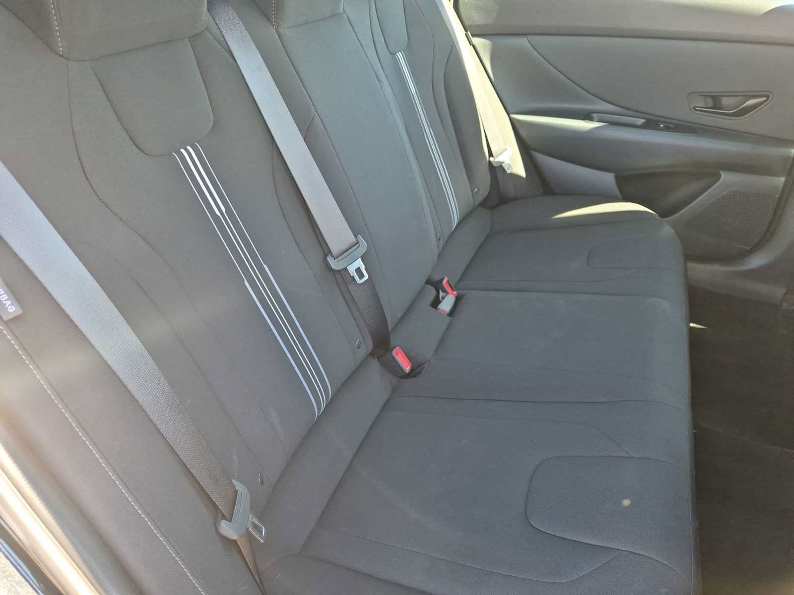 Used 2025 Hyundai Elantra SEL FWD image 19