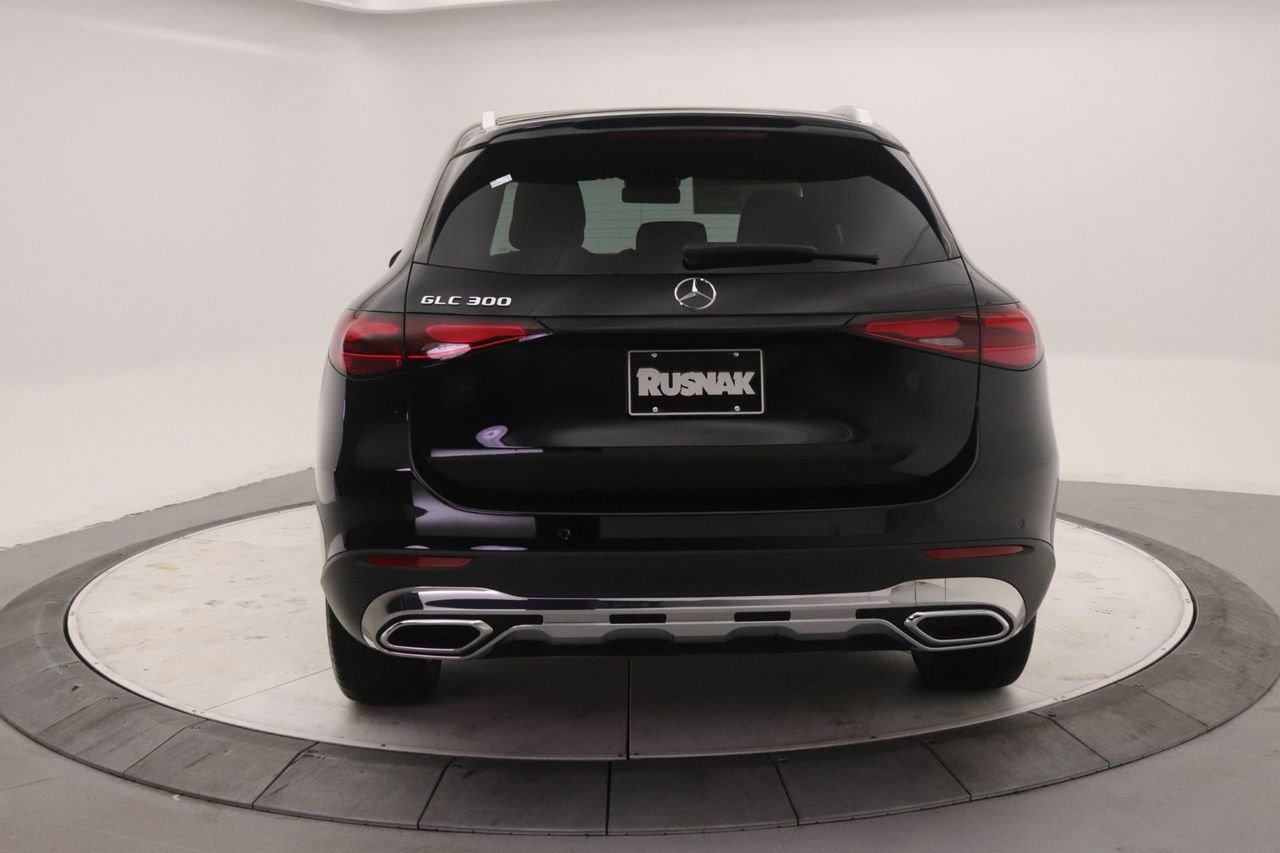 New 2026 Mercedes-Benz GLC 300 image 3