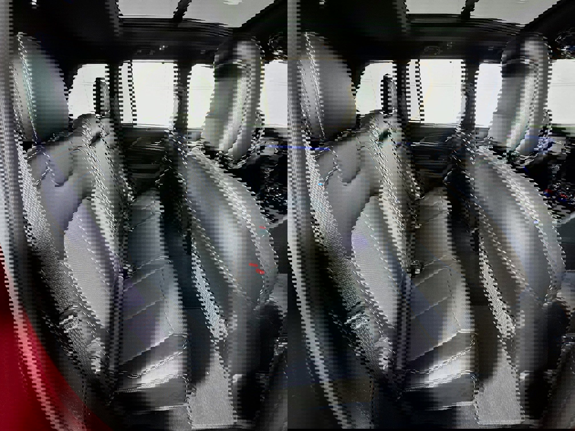 Used 2023 Jeep Grand Cherokee Overland w/ Advanced Protech Group III image 28