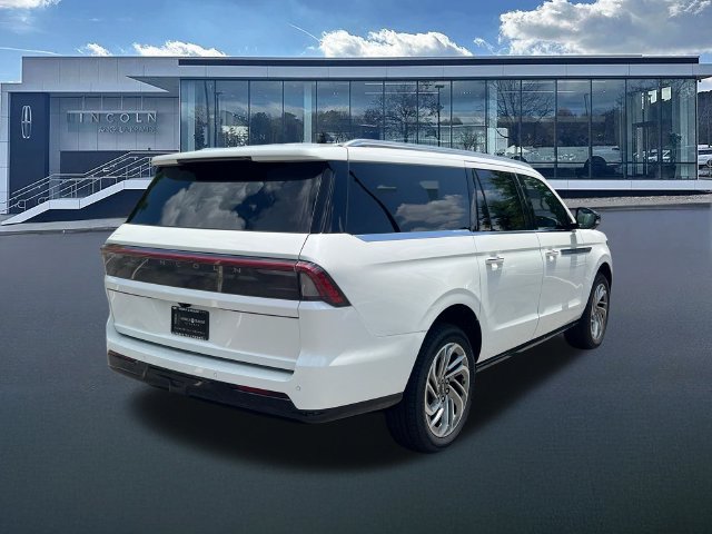 New 2027 Lincoln Navigator L Reserve AWD/4WD image 7