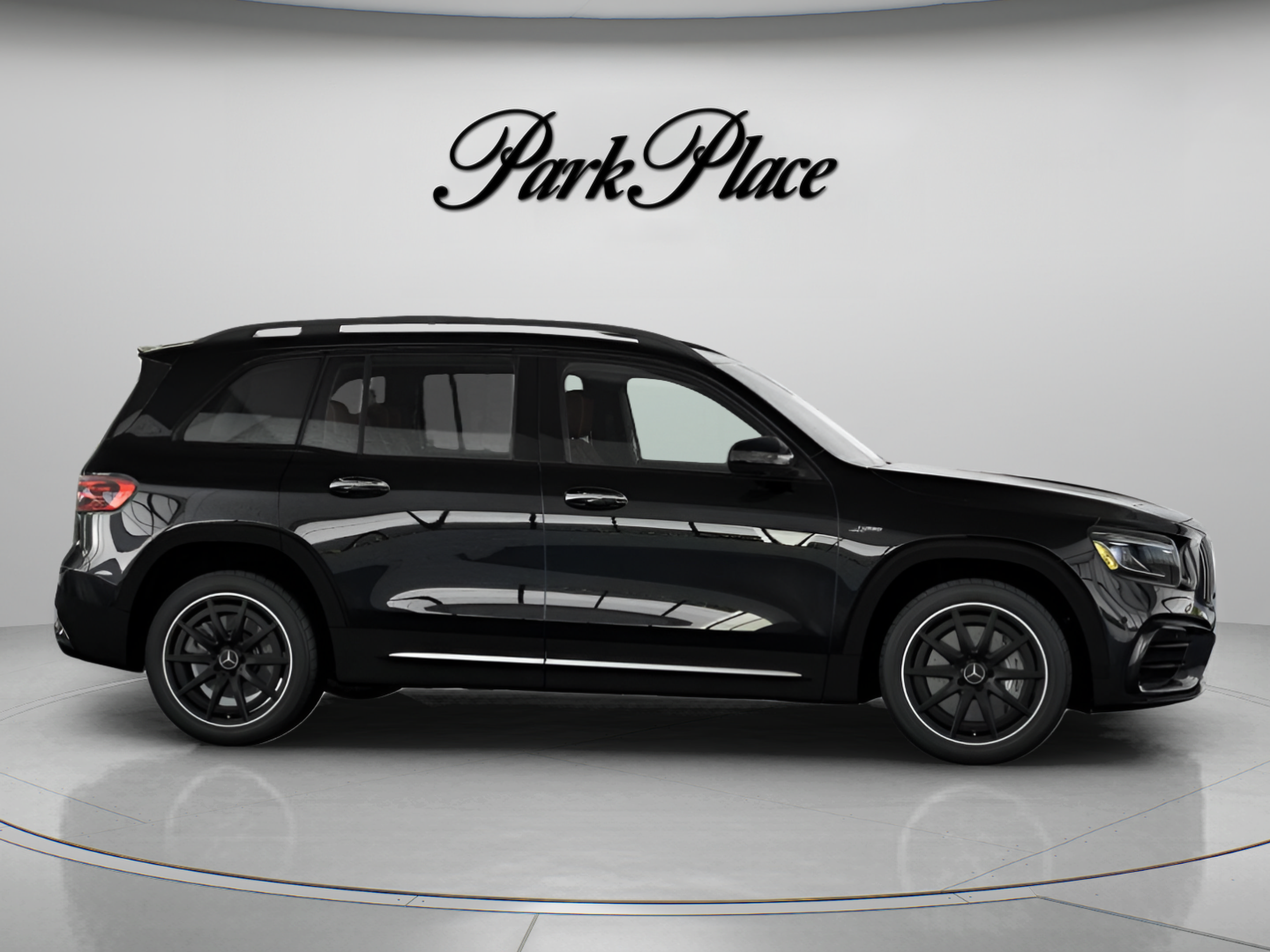 Used 2026 Mercedes-Benz GLB 35 AMG 4MATIC image 29