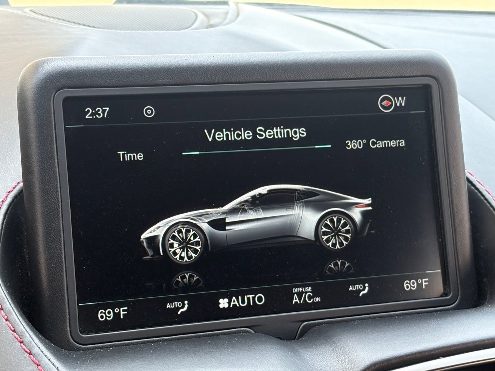 Used 2019 Aston Martin V8 Vantage Coupe RWD image 27