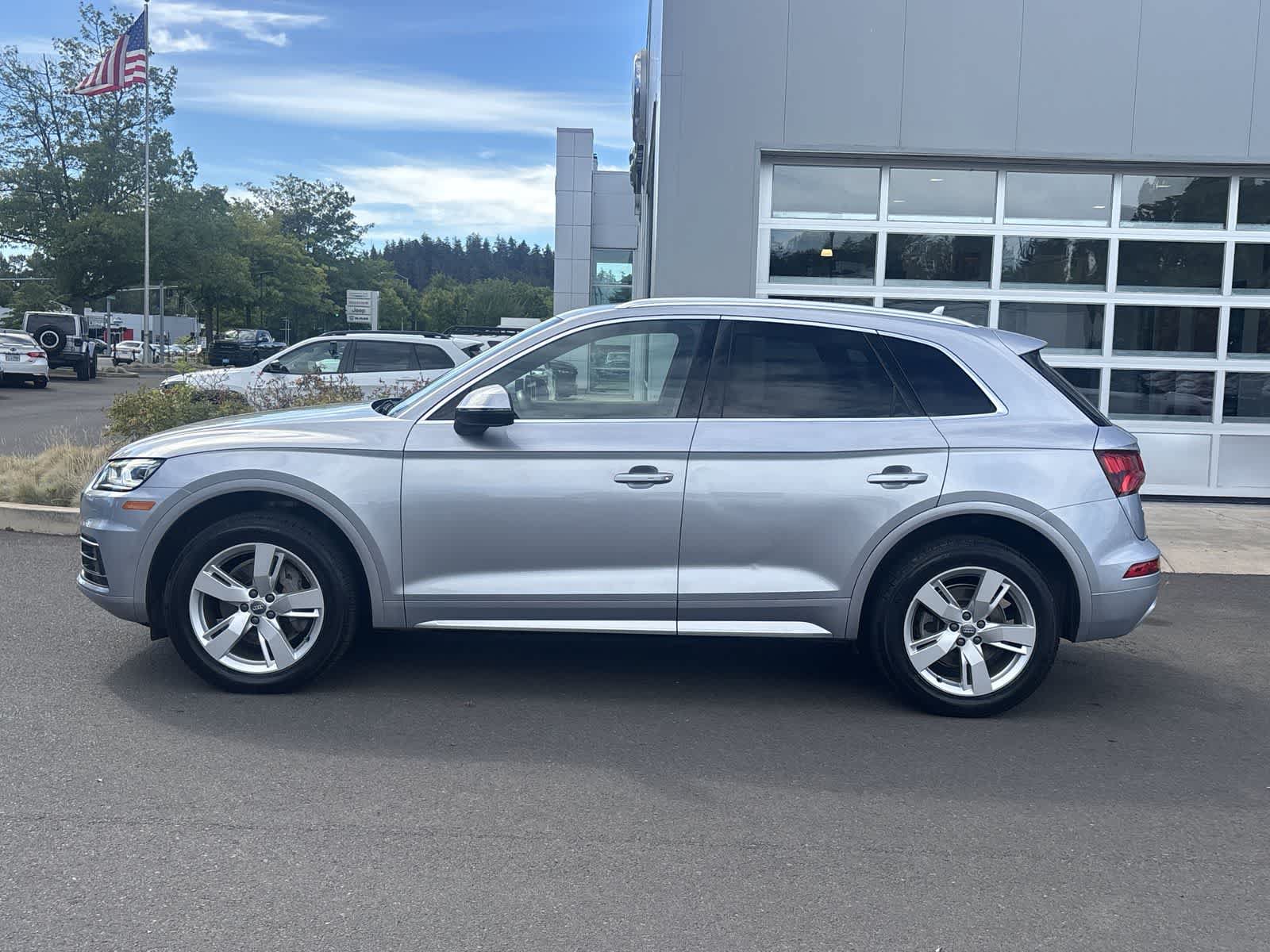 Used 2018 Audi Q5 Premium Plus AWD/4WD image 2