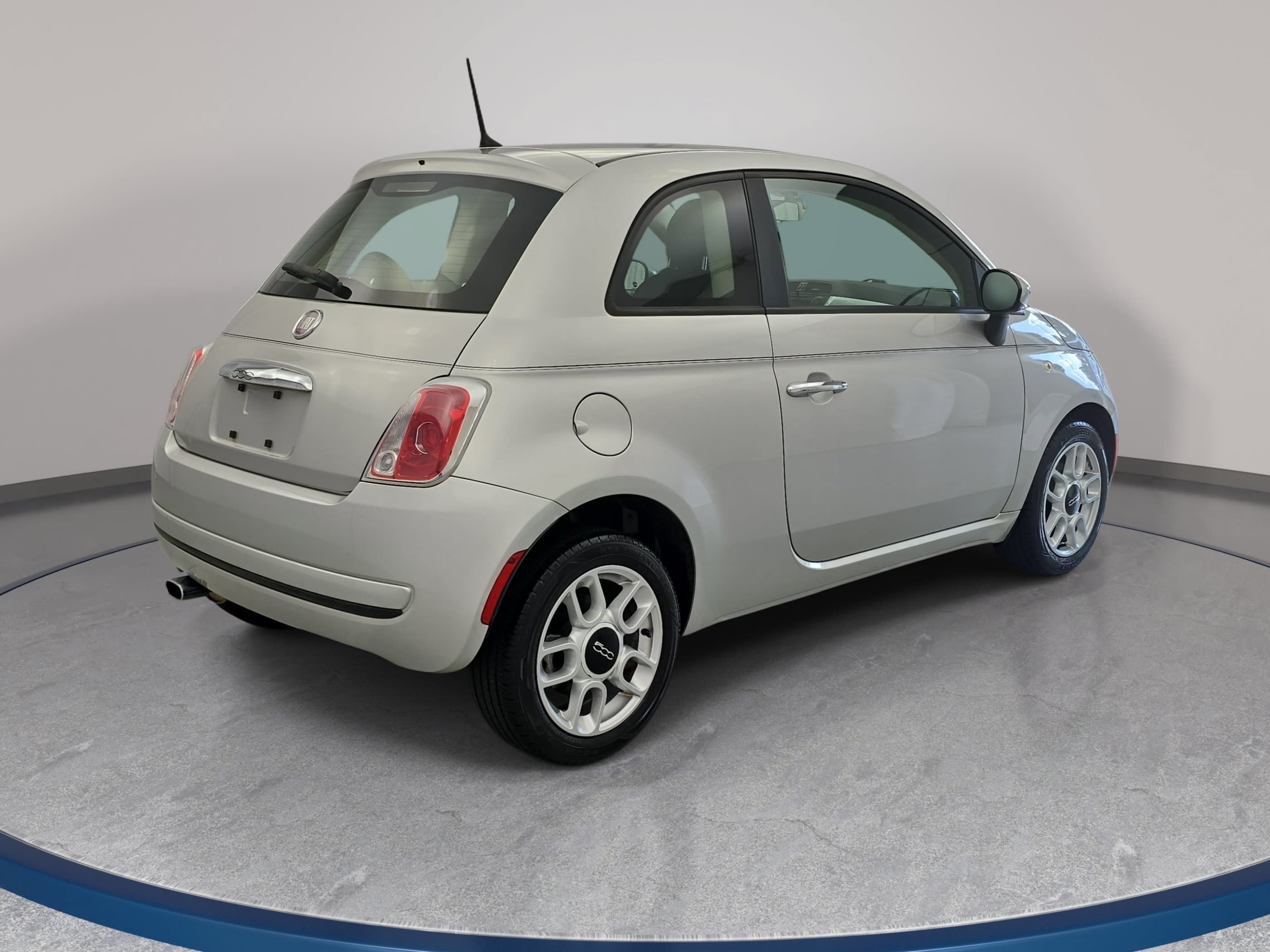 Used 2012 FIAT 500 Pop FWD image 5