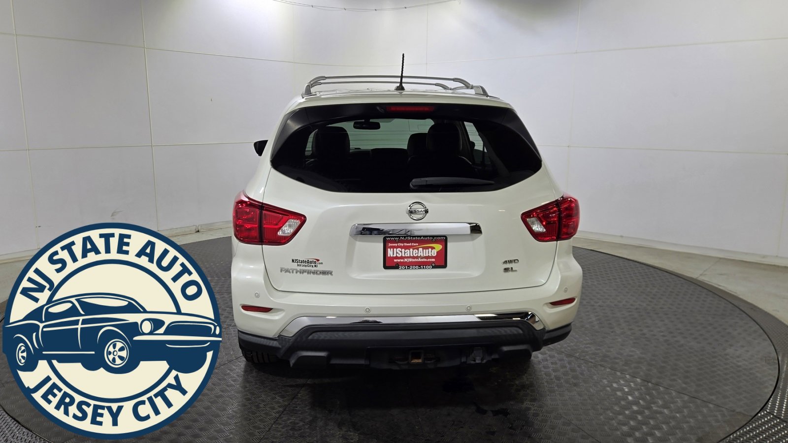 Used 2018 Nissan Pathfinder SL image 6