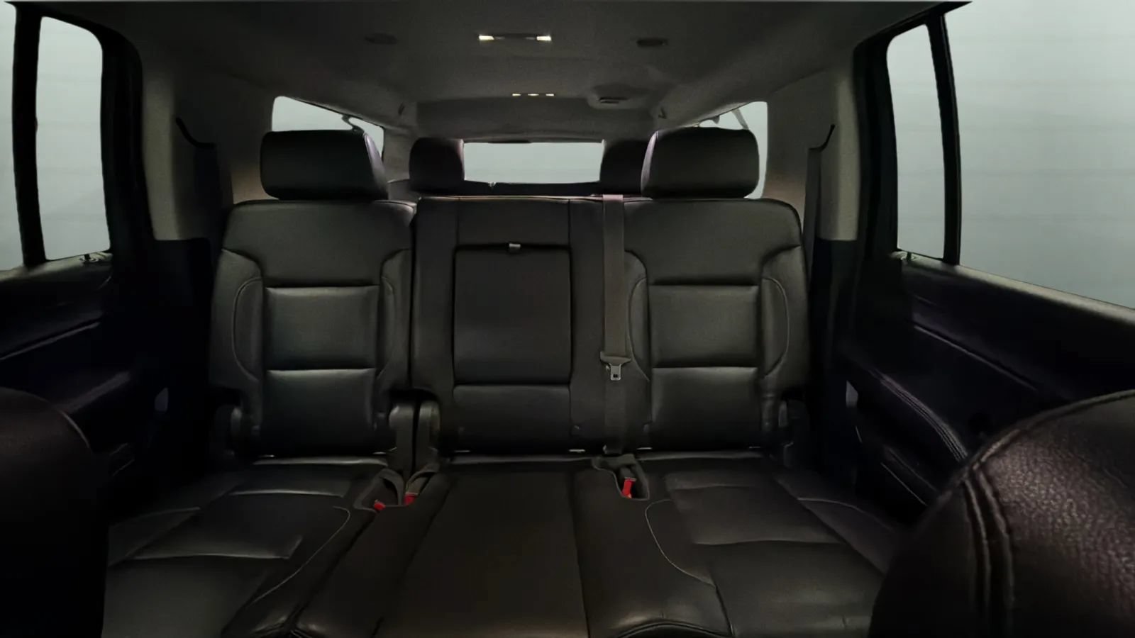 Used 2015 Chevrolet Suburban LT RWD image 19