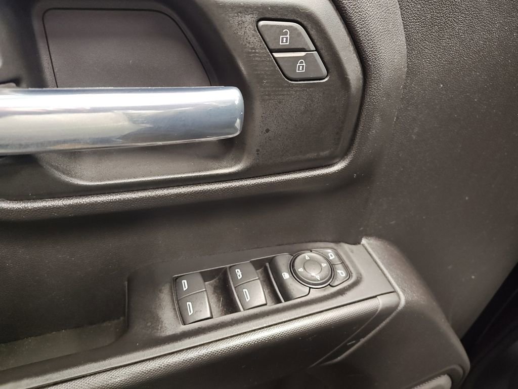 Used 2023 Chevrolet Silverado 1500 Custom AWD/4WD image 17