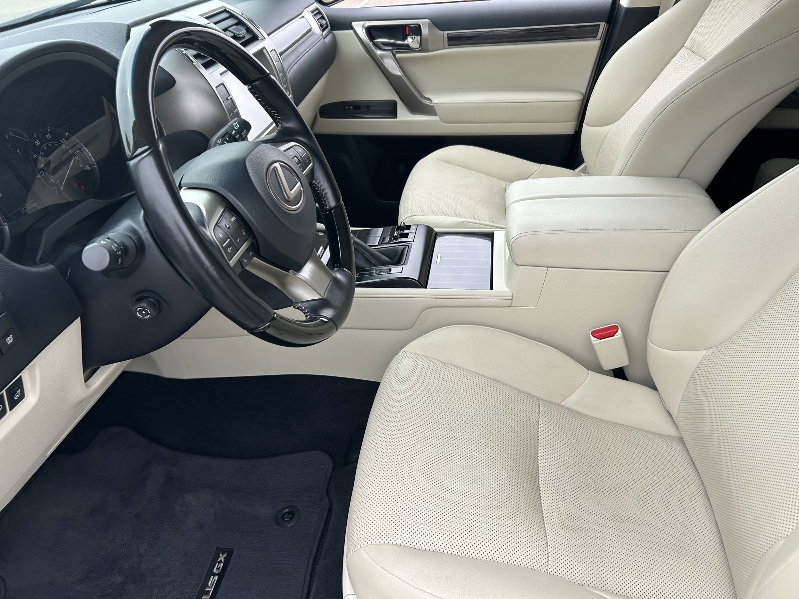 Used 2021 Lexus GX 460 Premium w/ Premium Package image 10