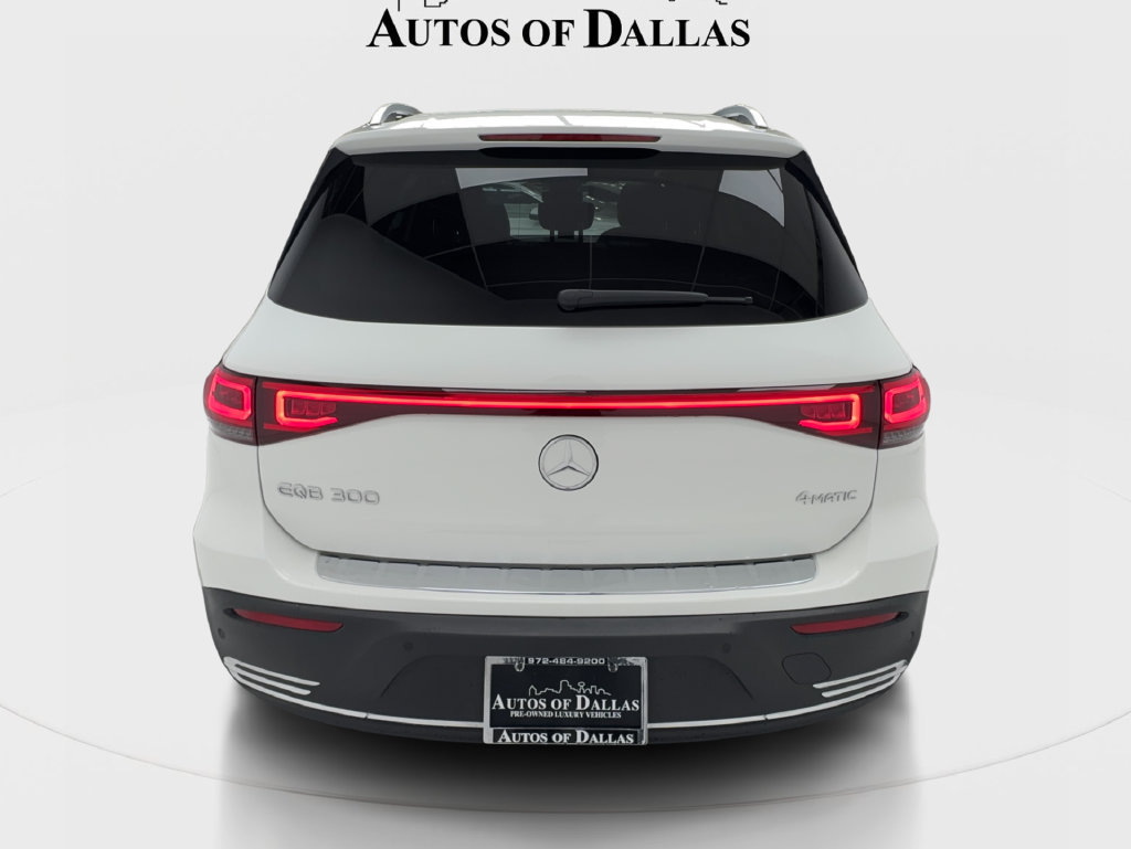 Used 2022 Mercedes-Benz EQB 300 4MATIC image 10
