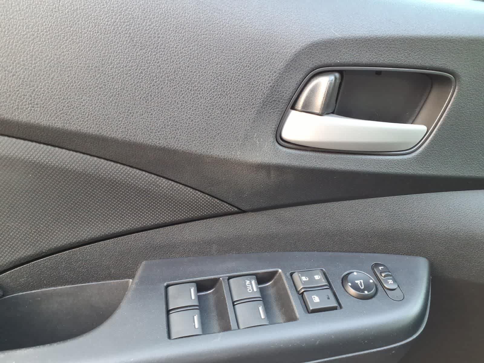 Used 2016 Honda CR-V SE image 13