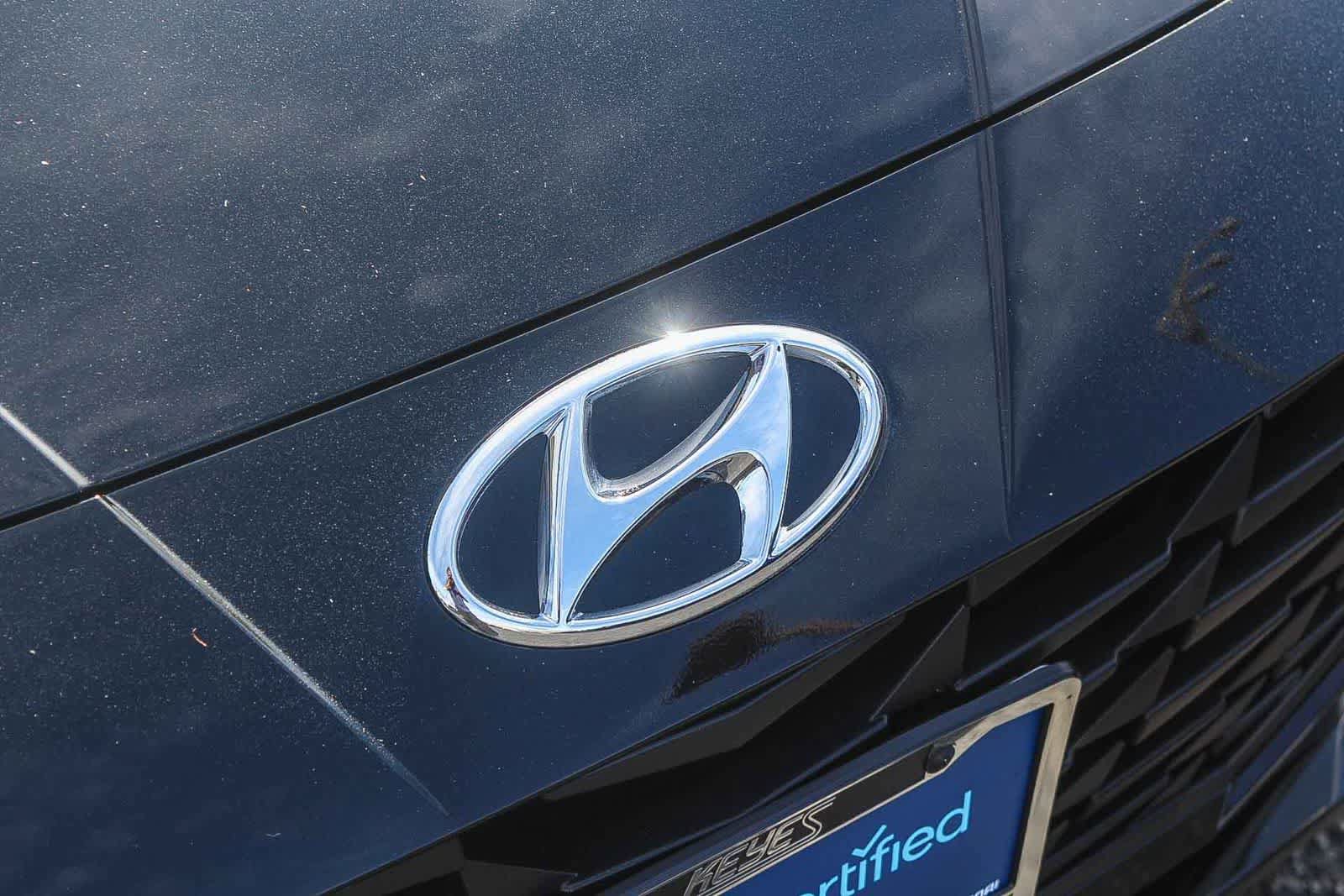 Used 2023 Hyundai Elantra SEL FWD image 14