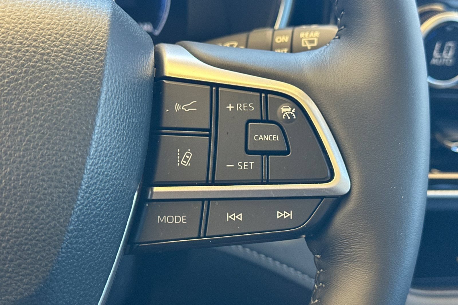 Used 2026 Toyota Highlander Platinum AWD/4WD image 29