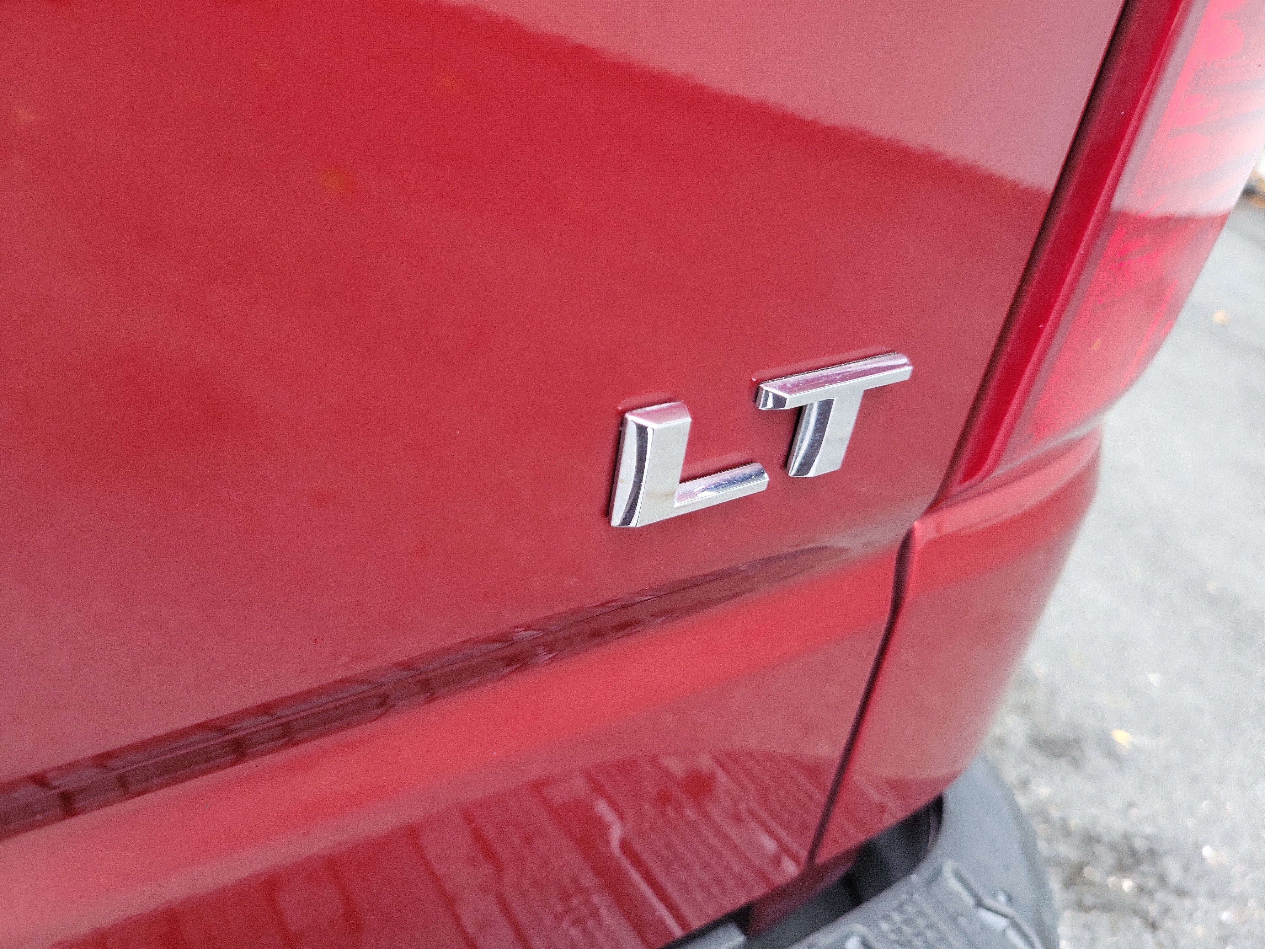 Used 2022 Chevrolet Silverado 1500 LT RWD image 8
