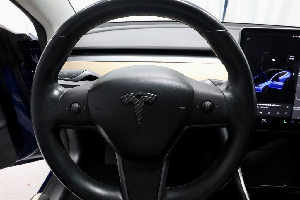 Used 2018 Tesla Model 3 Long Range image 32
